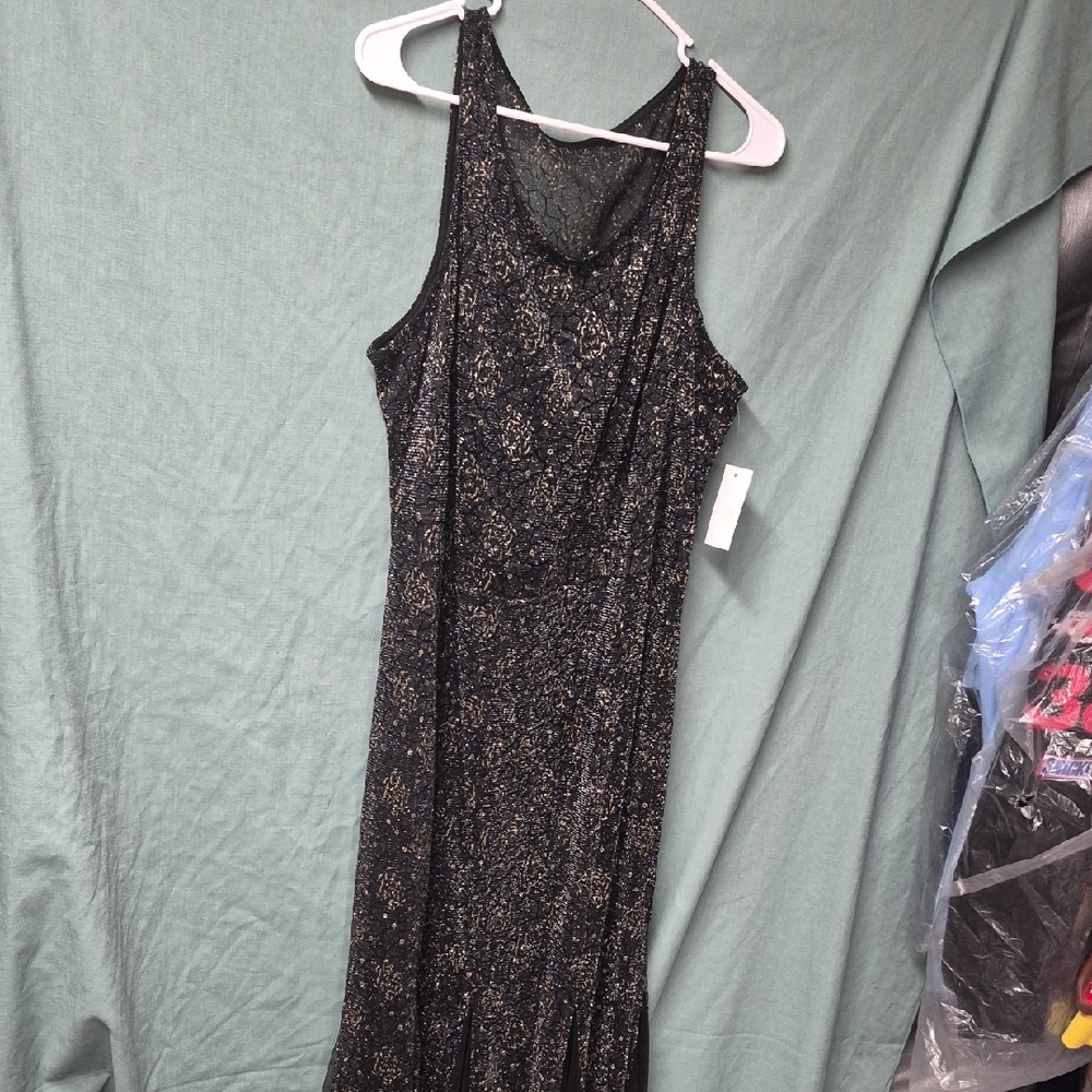 Candlelite Elegant Black and Gold Floral Sleevless Women's Dress 3x
